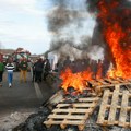 Poljoprivrednici u Francuskoj od jutros blokirali najmanje 5 auto-puteva: Jedan zatvoren u dužini od skoro 180 km