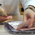 RZS: Prosečna neto zarada u februaru 116.127 dinara, medijalna 91.399 dinara