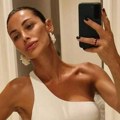 Fudbaleru rodila sina, pa maznula biznismena: Bojana Rajić se zbog bivšeg odrekla imovine, a sad grmi s mužem na Mikonos