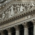 Američke berze stagniraju, investitori čekaju dogovor oko Ormuza