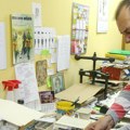 Andrej je jedan od retkih čuvara starog zanata, u svakodnevnom radu koristi alat star više od 100 godina: "Dok je knjiga, biće…