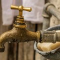 Delovi Novog Sada bez vode zbog havarija, otežano vodosnabdevanje na Popovici