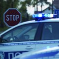 Automobilom udario motociklistu pa pobegao, ali je uhapšen kod Sremske Rače