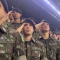 Nestvarna scena: Vojnici NATO pozdravili himnu Rusije (video)