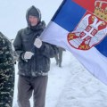 Kajmakčalan pod snegom, vijori se trobojka: Poslanik SNS Dušan Marić danas položio venac za heroje slavne bitke u Prvom…