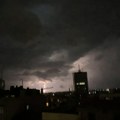"Tako je jako pucalo, trglo nas je iz sna": Zastrašujuća slika neba iznad Novog Sada: Ova opasna pojava stiže u dva dela Srbije…