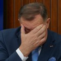 "Zaklinjem se da ću dužnost savesno i odgovorno: Izvršavati..." Dodik nakon odluke o oduzimanju mandata citirao tekst zakletve…