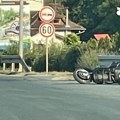 (Foto) oboren motociklista kod Čačka: Motor udario u bankinu na magistralnom putu