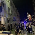 Kragujevčani protestovali u znak podrške Novom Sadu gde je policija brutalno intervenisala protiv studenata i građana