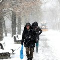 (Mape) Vremenska klopka nad Balkanom: Serija ciklona donosi haos, jedan deo Srbije u snegu i do pola metra, drugi pod ledenom…