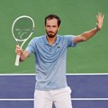 "Znam da nisam Novak, hvala vam": Danil Medvedev nasmejao sve u Indijan Velsu, sem Sinera