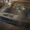 POKS: Na službenom automobilu Vojislava Mihailovića razbijena šoferšajbna i izbušene gume