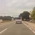Suludo preticanje ih odvelo pravo u smrt! Isplivao snimak neposredno pre stravične nesreće kod Zadra, jedan detalj na vozaču…