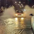 Influenser usled haosa! Snimao bujice na beogradskim ulicama: Njegova devojka preplašena "Noge su mi mokre"