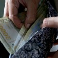 "Rekli su mi da sam nasela na prevaru!" Beograđanka pozajmila 500 dinara nepoznatoj ženi na Prokopu za kartu do Kolašina, a…
