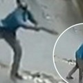Pogledajte neverovatno spasavanje: Dete palo sa terase, pa se uhvatilo za žice, sekunde delile od tragedije
