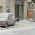 "Sneg" u sred Beograda: Ulica na Zvezdari kao u januaru nakon eksplozije cisterne sa cementom