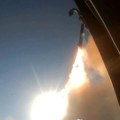 Pravo u metu: Ruska raketa uništila ukrajinski voz sa municijom /video/