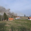 Od dima ne može da se diše: Kod Prijepolja meštani u strahu zbog velikog požara koji se širi ka kućama (foto)