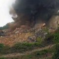 U jednoj sekundi eksplozija, plamen i crni ogromni dim: Evo kako je policija uništila NATO bombu iz Niša (video)