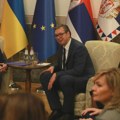 Vučićevo spoljnopolitičko žongliranje: Od srdačnog susreta sa Olenom Zelenskom do predavanja u Ruskom domu
