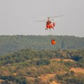 Požar na Vidliču se širi, u gašenju angažovan helikopter MUP-a