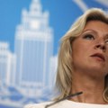 Krije se iza NATO-a, ne zna šta priča: Zaharova odgovorila na pretnje