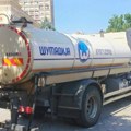 Cisterna sa pijaćom vodom postavljena u centru Kragujevca zbog toplotnog talasa