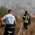 Veliki požar kod Podgorice pod kontrolom, očekuje se pomoć Srbije i Hrvatske, stradale i kuće