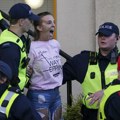Anti-imigracioni protest u Londonu: Policajac zadobio udarac u lice, četvoro uhapšeno