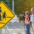 Edukativna tribina za najmlađe u Čoki Pažljivkova pravila za dobre navike u saobraćaju