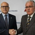 Poslanik Zavetnika Dragan Nikolić se vratio u SNS