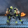 Požar na 11. spratu solitera u Somboru: Blokiran deo Prvomajskog bulevara, ekipe hitne i vatrogasci na terenu