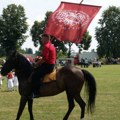 Fijaker svedok vremena: Manifestacija koja promoviše život nekada u selu Drenovac u Mačvi