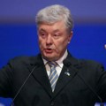 Porošenko: Putin “blebeće” o miru kako bi mogao da nastavi rat