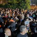 U Novom Sadu večeras održan miran protest građana i studenata pod sloganom "Slobodo, tu smo":