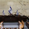 Kneset u prvom čitanju usvojio kontroverzni zakon o politički imenovanoj komisiji za 7. oktobar