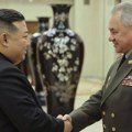 Šojgu predao putinovo pismo Kim Džong unu: Evo o čemu su razgovarali ruski ministar odbrane i lider Severne Koreje (foto)