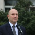 SNS tvrdi da "anonimni bezumnici" prete Đuriću, optužuju opoziciju "bez ideja i programa"