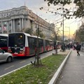 Saobraćaj stoji u Beogradu: Vlada potpuni kolaps na ove dve lokacije: Ljudi izlaze iz vozila, autobusi mile (foto, video)