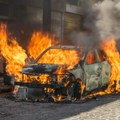 Ugašen požar na naplatnoj rampi kod Obrenovca: Izgoreo automobil, nema povređenih