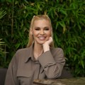 Nataša Bekvalac živi na moru već mesec dana: Za noćenje daje nečiju platu