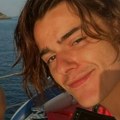 Nakon što je javno pokazao dečka, pevač iz Pinkovih zvezdica se oglasio saopštenjem: "Moram da se izlečim..."