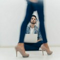 „Teatar produktivnosti“: Zašto je odlazak ranije sa posla ok, a kasni dolazak nije?