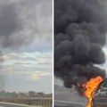 (Video) Zapalio se automobil na: Auto-putu ka Šidu Vatrena stihija guta vozilo, očekuju se zastoji u saobraćaju