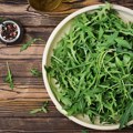Rukola: Superhrana koja može nutritivno parirati mesu uz pravi dodatak
