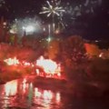 Gori Podgorica: Ogromna bakljada povodom Dana nezavisnosti Crne Gore (video, foto)