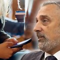 (Video) Đaci ove škole mobilni telefon neće moći da koriste na odmoru, ali će moći na času, evo kako i kada: Direktor detaljno…