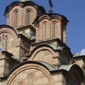 Osveštan i naložen badnjak u Manastiru Gračanica