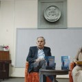 Nekadašnji diplomata Živorad Simić predstavio roman u svojoj gimnaziji